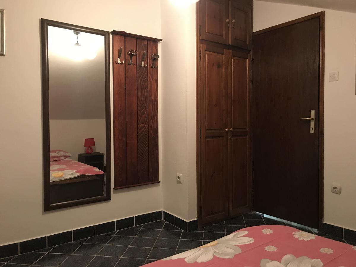 Apartments Holiday Budua Esterno foto